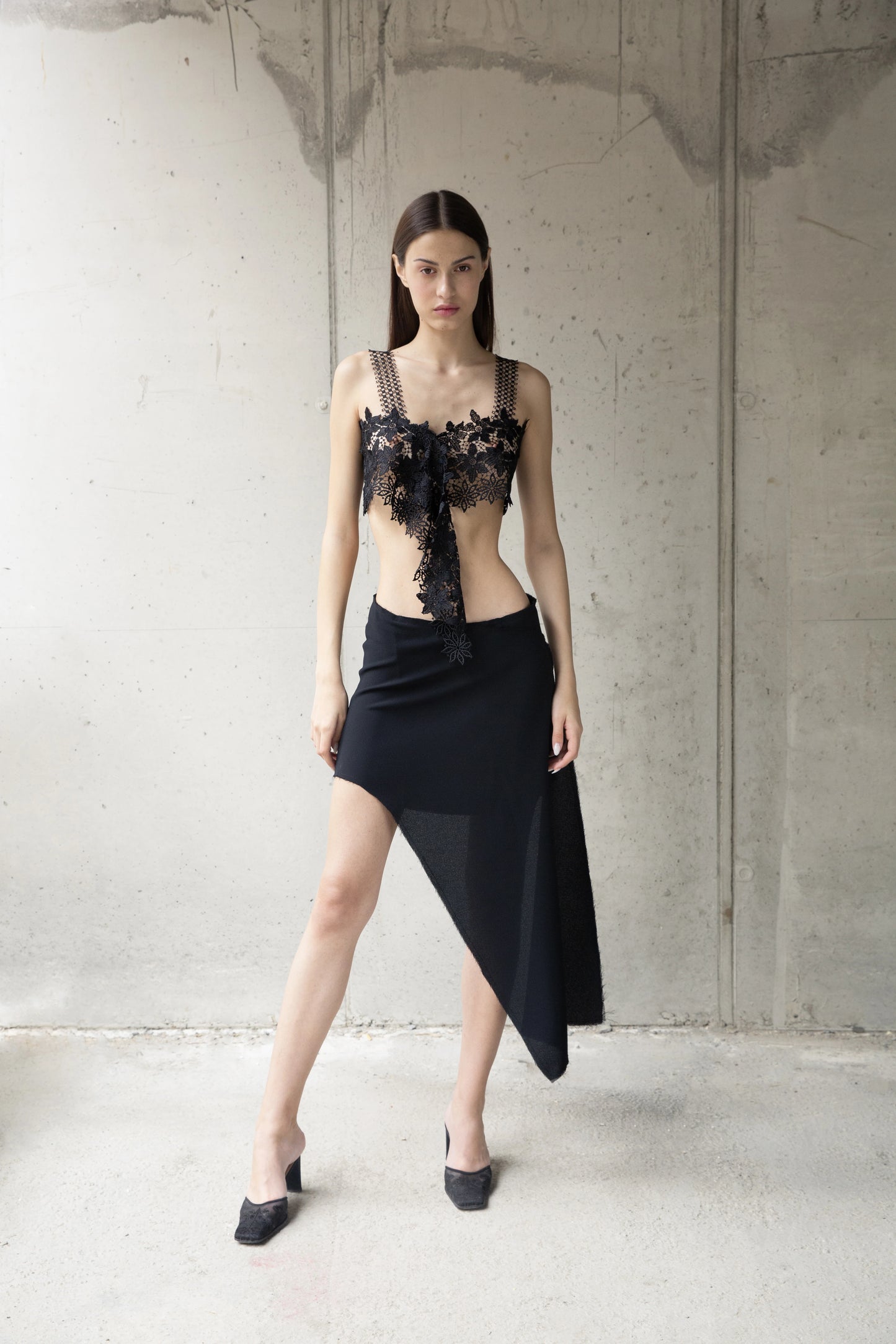 Asymmetric Skirt Black